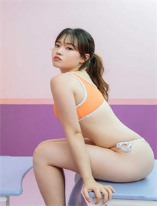《母亲把身体做生日礼物-裸体吃奶玩乳60分钟视频》