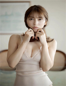 《女人写真-二人世界 英文》